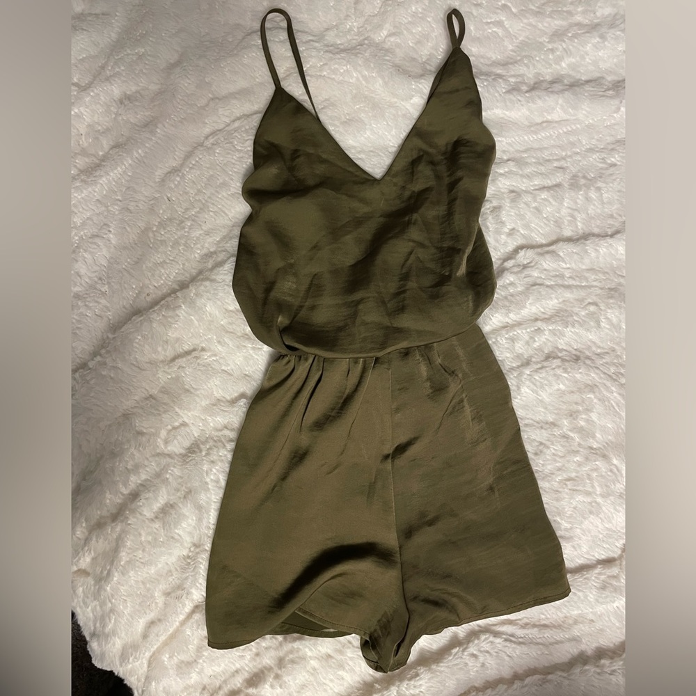 Forever 21, small, army green